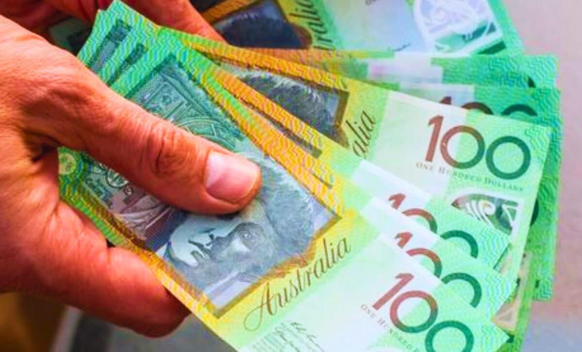 Increasing number of Australians borrowing from the bank of mum and dad