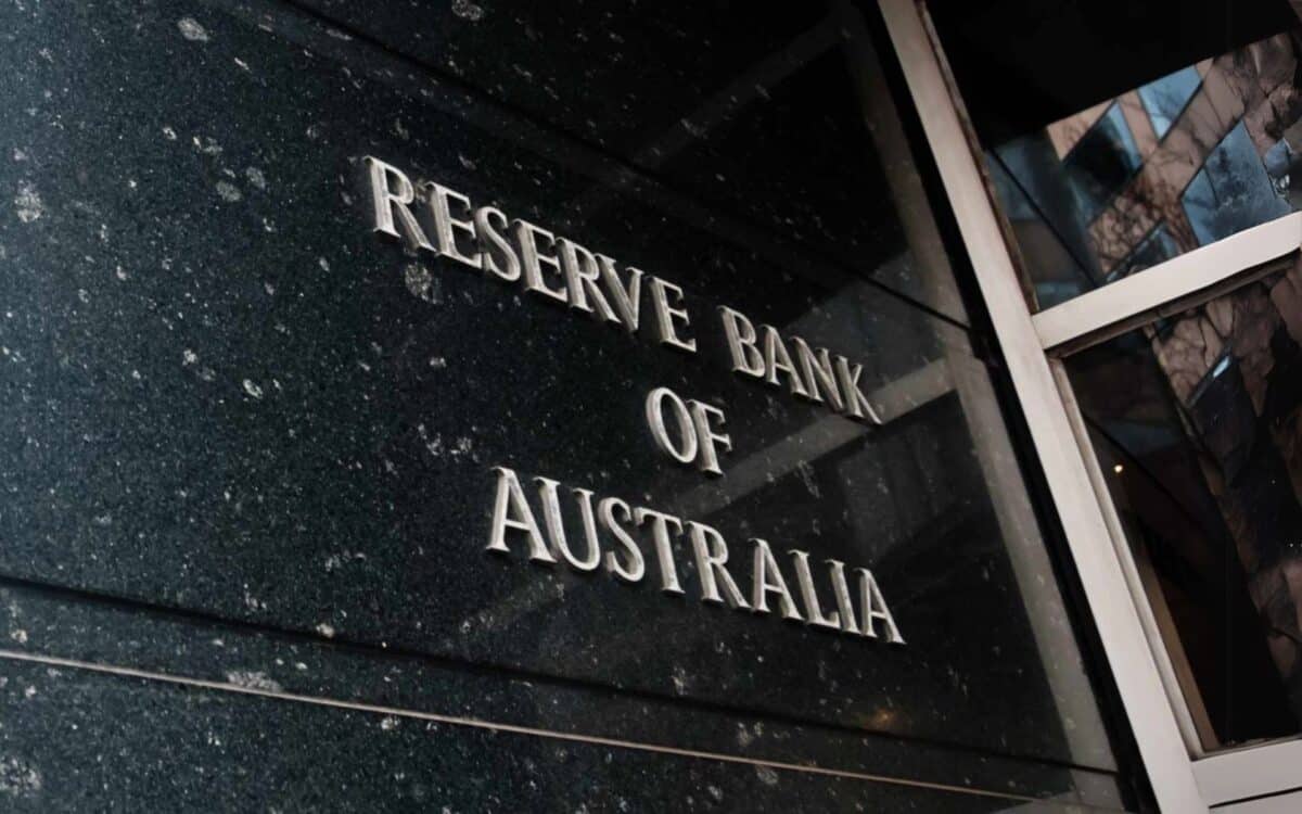 Calls Mount for RBA to Cut Rates Now as American Tariffs Batter the Global Economy