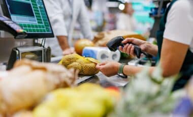 Coles and Woolworths price war