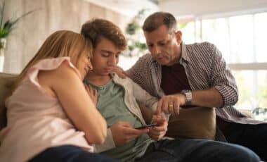 Why Aussie Parents Are Paying an Extra $1,061 a Year for Their Kids to Stay Home