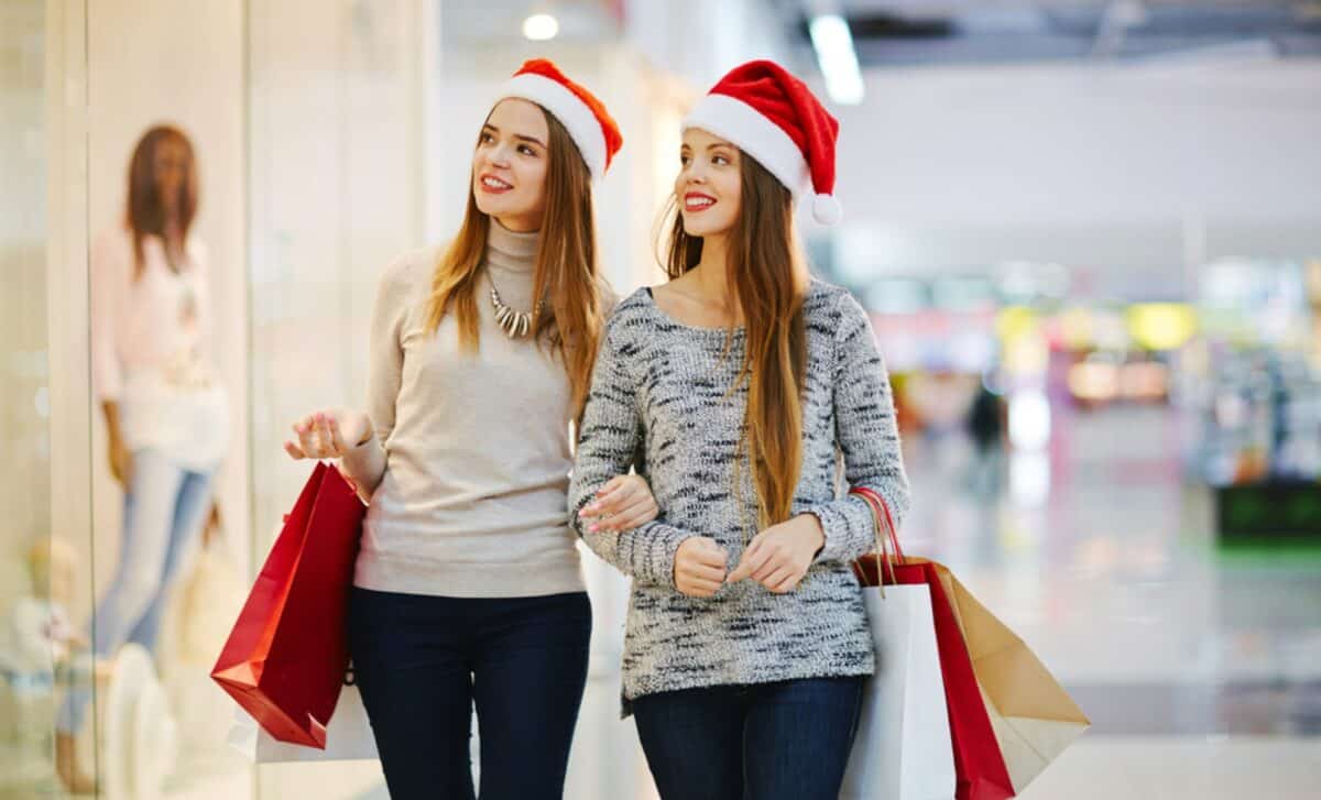 Last-Minute Shopping? Here’s Which Stores Are Open for Christmas