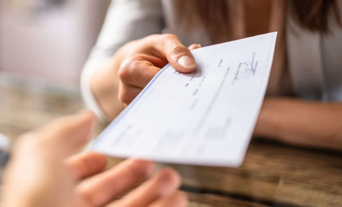 Australia to Phase Out Cheques—What Happens to Your Funds?
