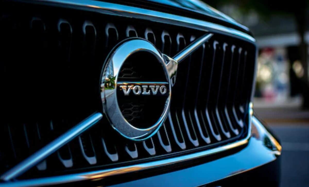 Serious Fire Risk: Volvo Recalls Popular EV After Battery Warning