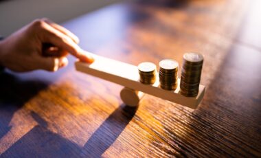 Private Sector Growth Takes a Hit in Australia—Is a Bigger Slowdown Coming?