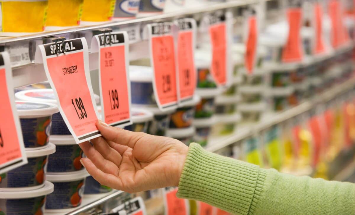"Surge Pricing" Hits the Store: How Digital Price Tags Are Changing the Shopping Game