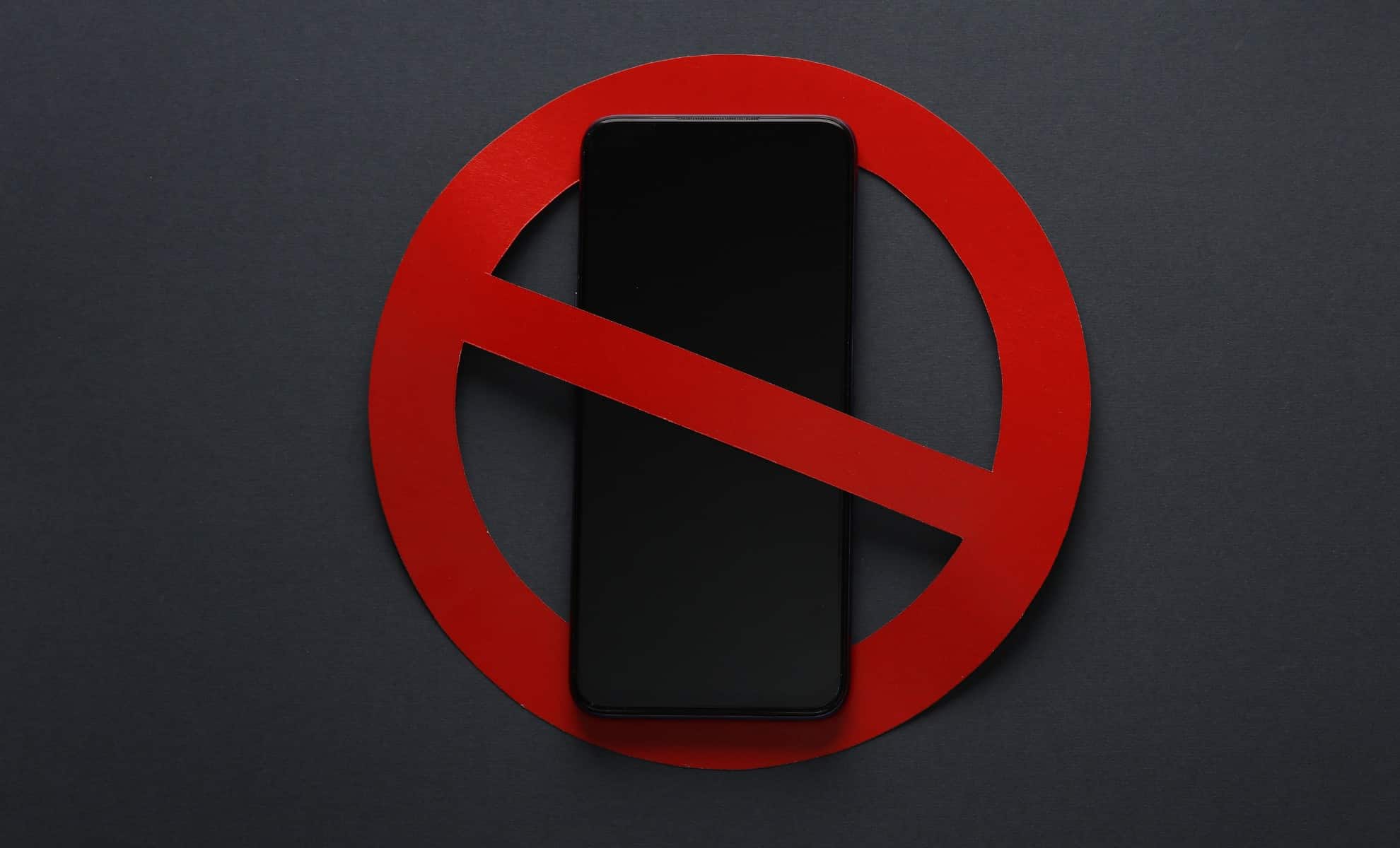 Big Changes in Victoria Schools: Why Phones Are Being Banned Statewide!