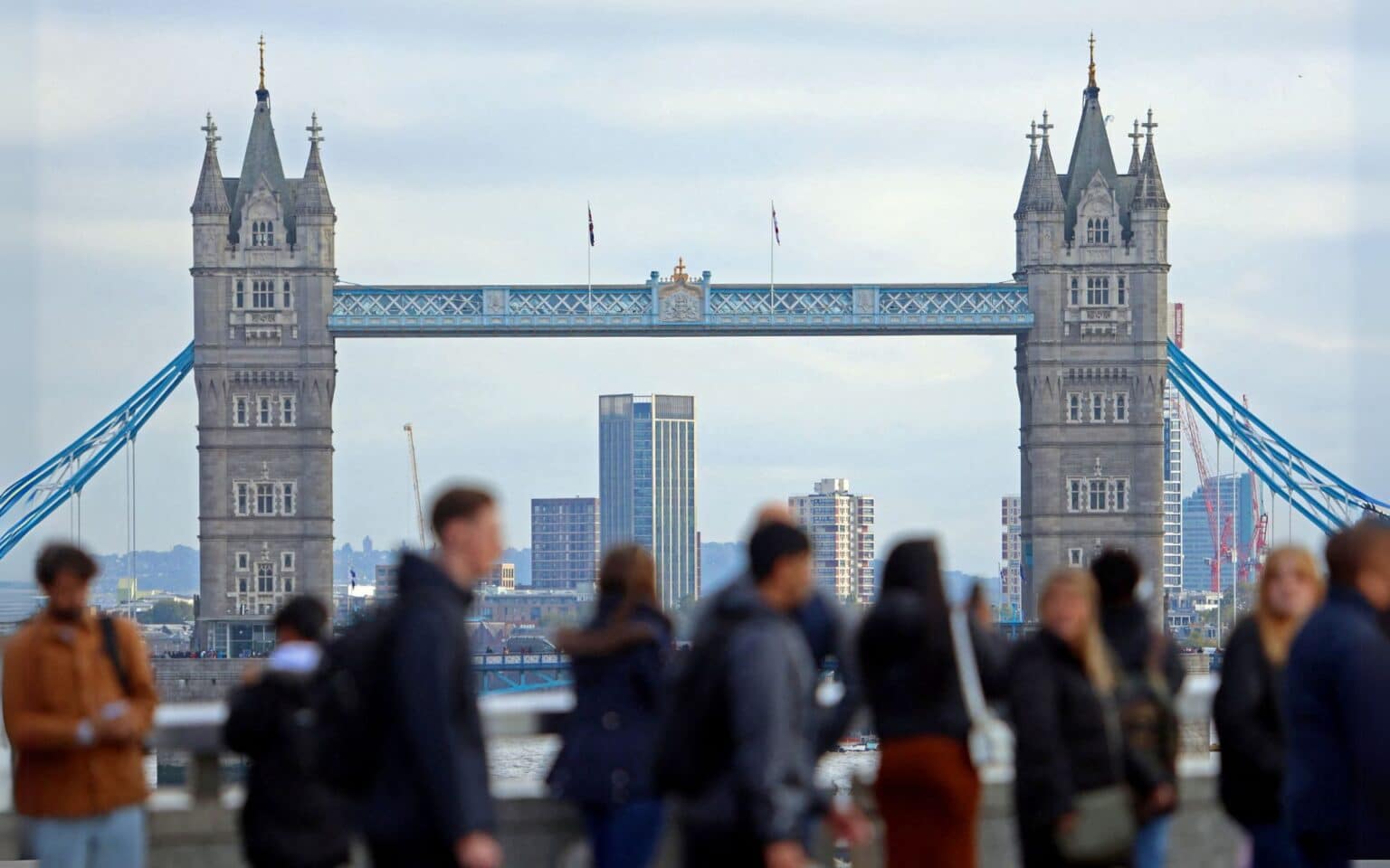 Thousands of Jobs at Risk as UK Retailers Face PostChristmas Struggles