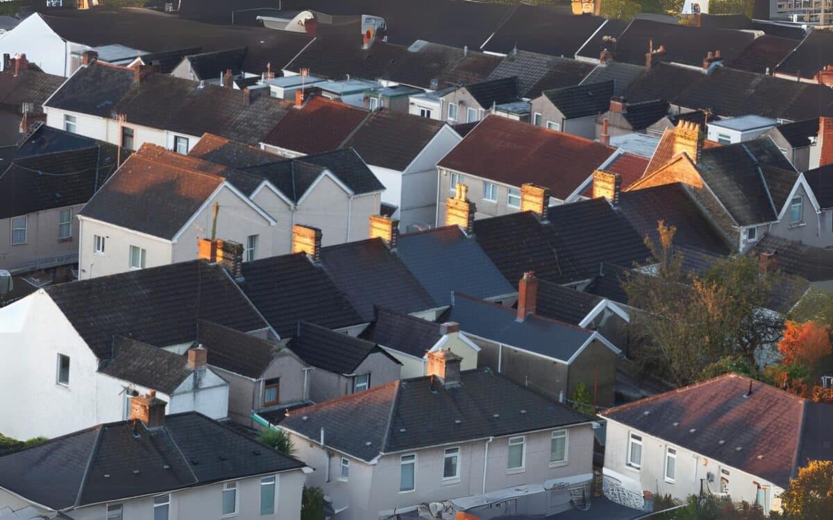 Renters Risk Losing £800 as Local Housing Allowance (LHA) Frozen Until 2026
