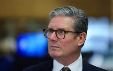 Starmer Eases ZEV Mandate for EVs Amid US Tariffs