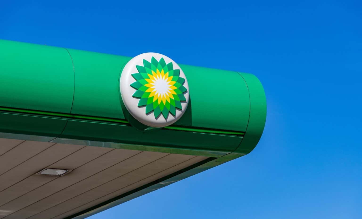 BP Makes Huge Cuts to Worker Benefits Amid Rising Costs