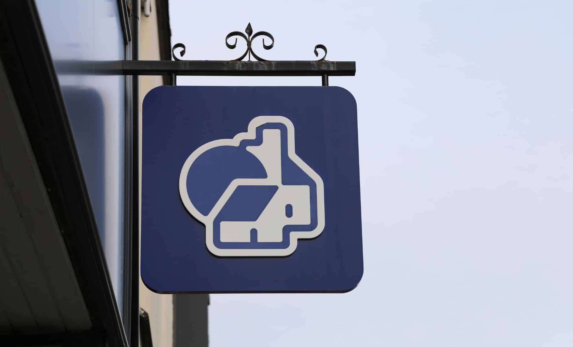 Nationwide Slashes Savings