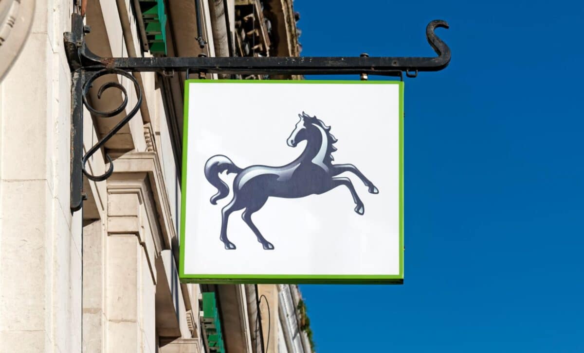 Lloyds Sends Clear Signal to Borrowers amid Growing Uncertainty