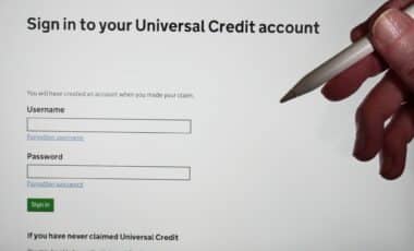 Universal Credit payments slash