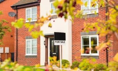 Mortgage Chaos Unfolds as Lenders Push Rates past 6%