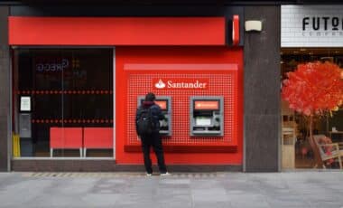 Santander Cuts More Branches as Digital Shift Accelerates