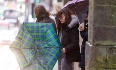 Storm Dave to Slam UK With 90mph Winds, 59 Areas Braced for Easter Disruption