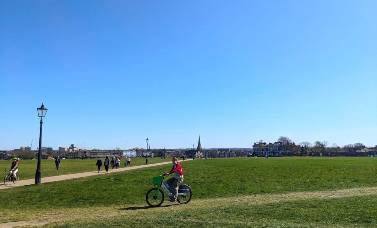 UK Temperatures Turn Upward as Early Signs of a Major El Niño Emerge