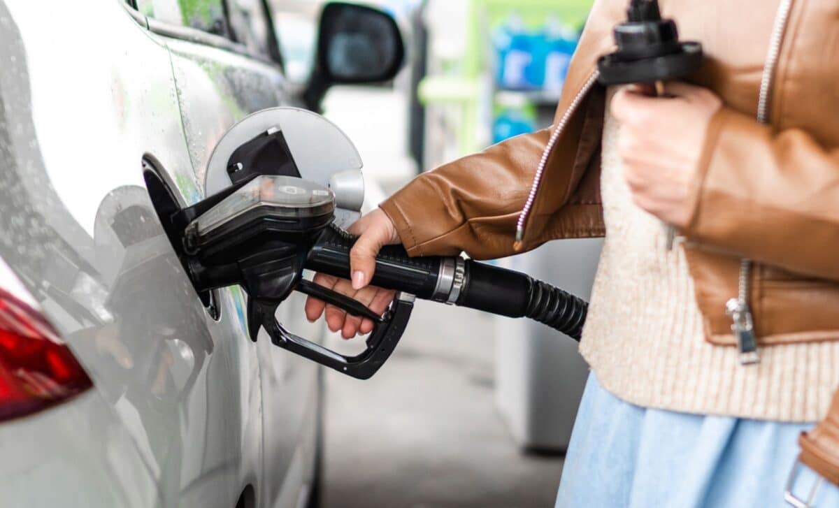 Petrol Drivers Face Key HMRC Mileage Rule until September as Rates Remain Unchanged