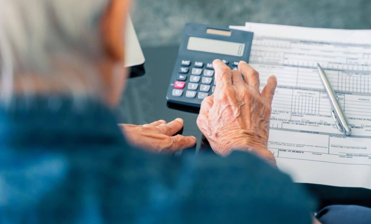 Pension Row Deepens as MPs Demand Compensation for up to 800,000 People