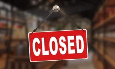 Check Before You Shop: Hundreds of High Street Stores Closing Early