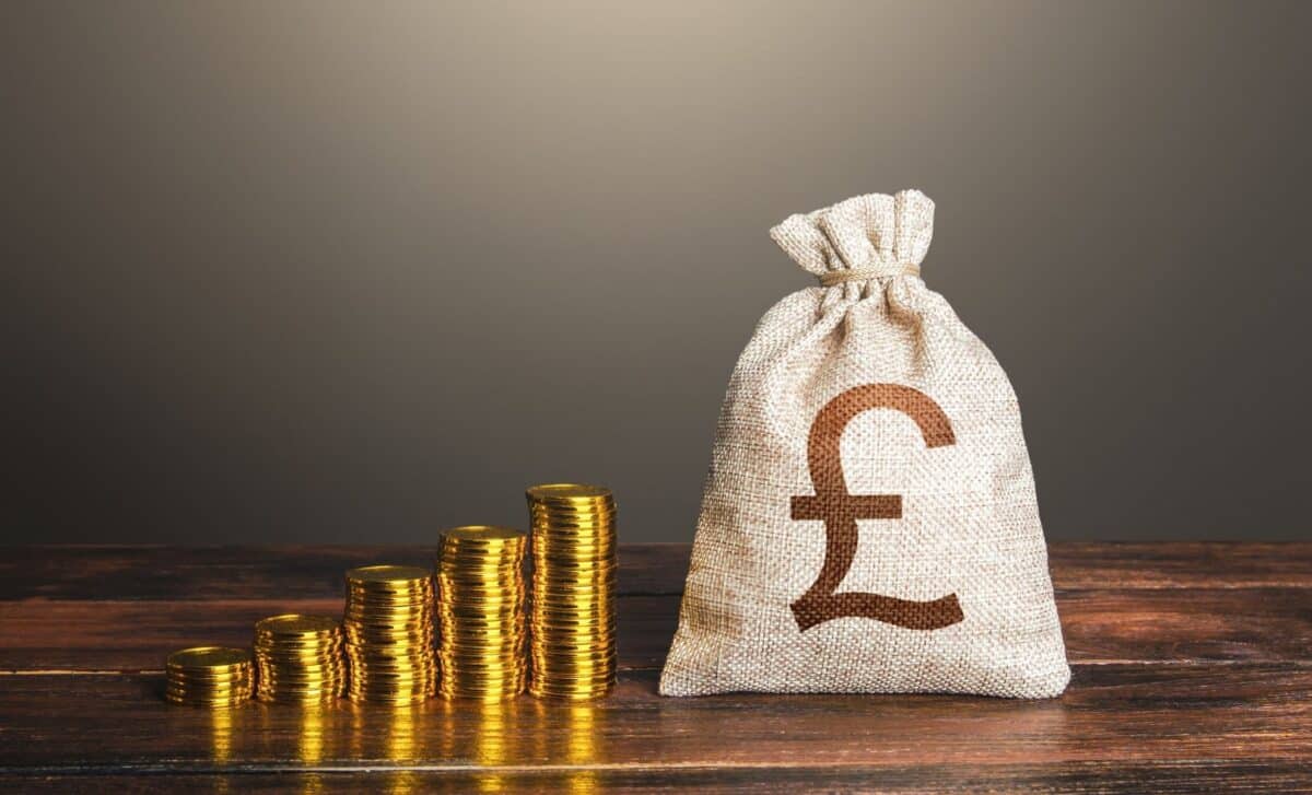 ISA Warning Issued Ahead of April as New 22% Charge Targets Cash Held in Investment Accounts