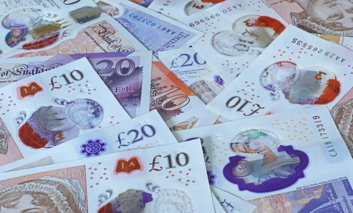 DWP Faces Calls for New Universal Credit Rule Protecting Weekly Payments