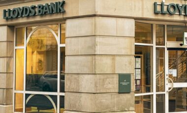 Full List of Lloyds and Halifax Bank Closures Released as October Shutdowns Begin