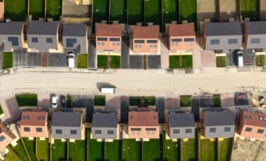 Prices for Homes Jump for First Time Since May as Autumn Bounce Begins