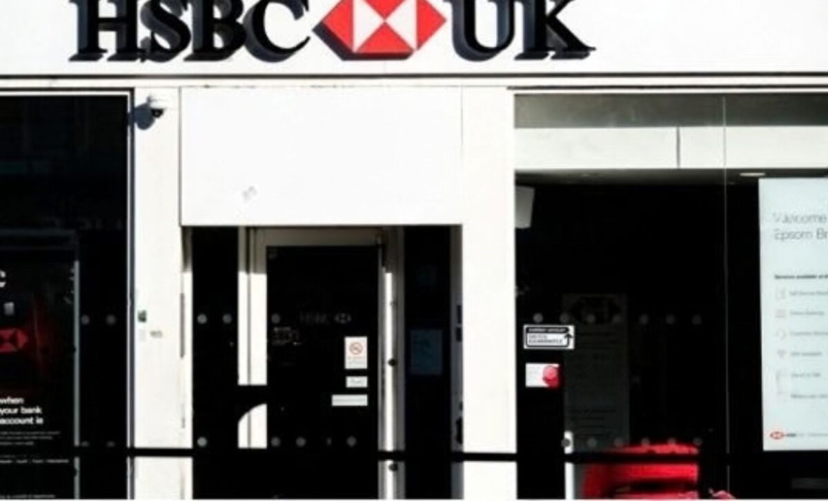 HSBC Job Cuts Described As ‘Deep, Wide and Brutal’ in UK Wealth Business