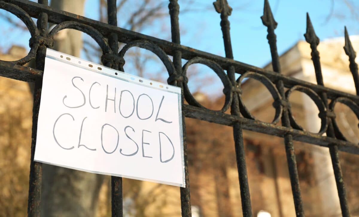 Storm Austen Sparks School Closures Across Britain As Dangerous Winds Sweep the Country