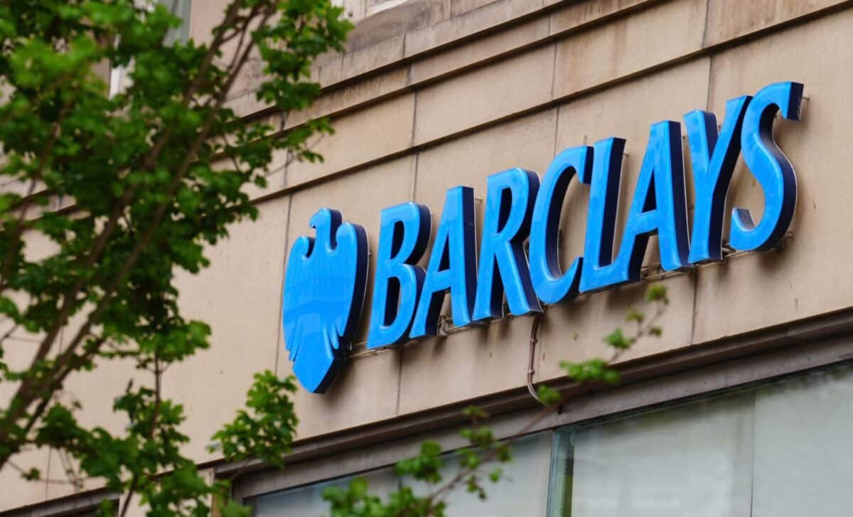 AI Takes Over: Barclays To Slash 5,000 Jobs And Save Billions
