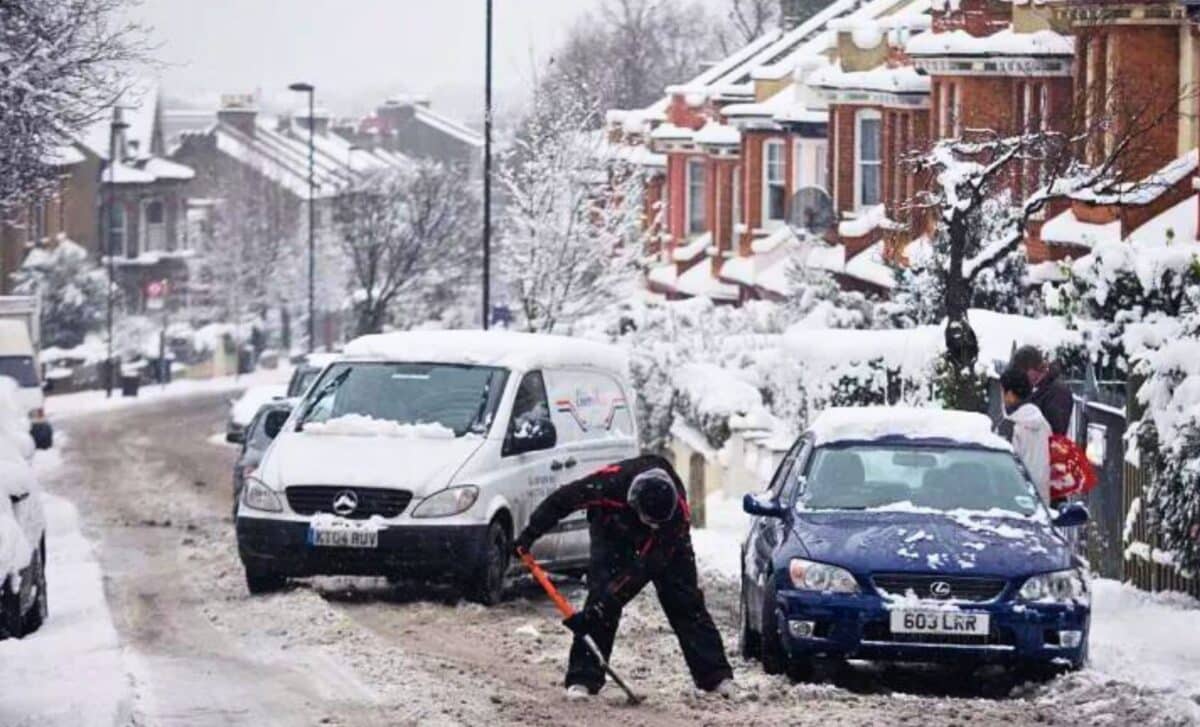 Snowy Weather conditions in the UK