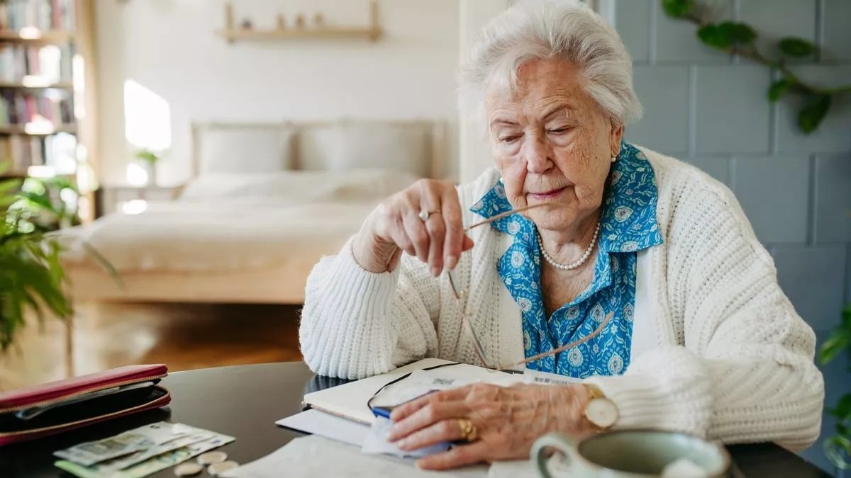 Dwp Calls On Pensioners Unlock Your £4,000 Cash Boost Now