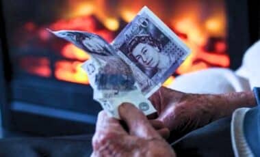 Vulnerable Households Across The Uk Can Claim Up To £300 In Winter Support