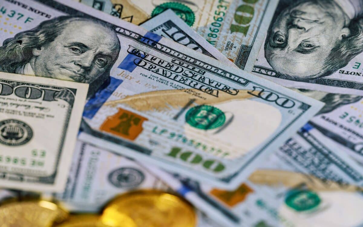 Mighty U.S. Dollar Feels Heat as Trump’s Tariffs Spark Trade Turmoil