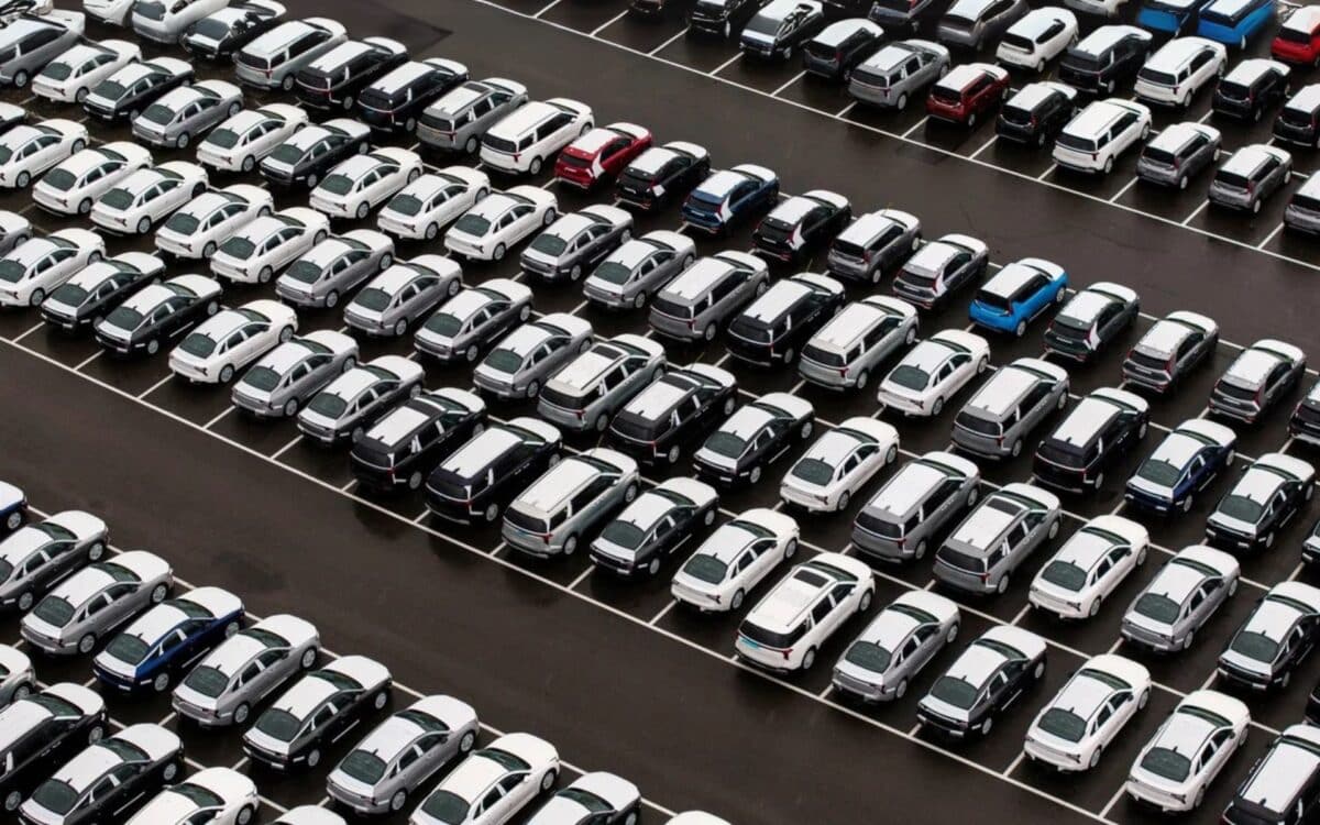 Trump Considers Pausing Vehicle Tariffs as Global Economy Faces Challenges