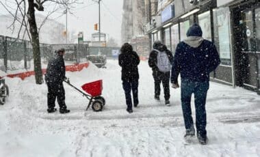 New York snow shovelers demand