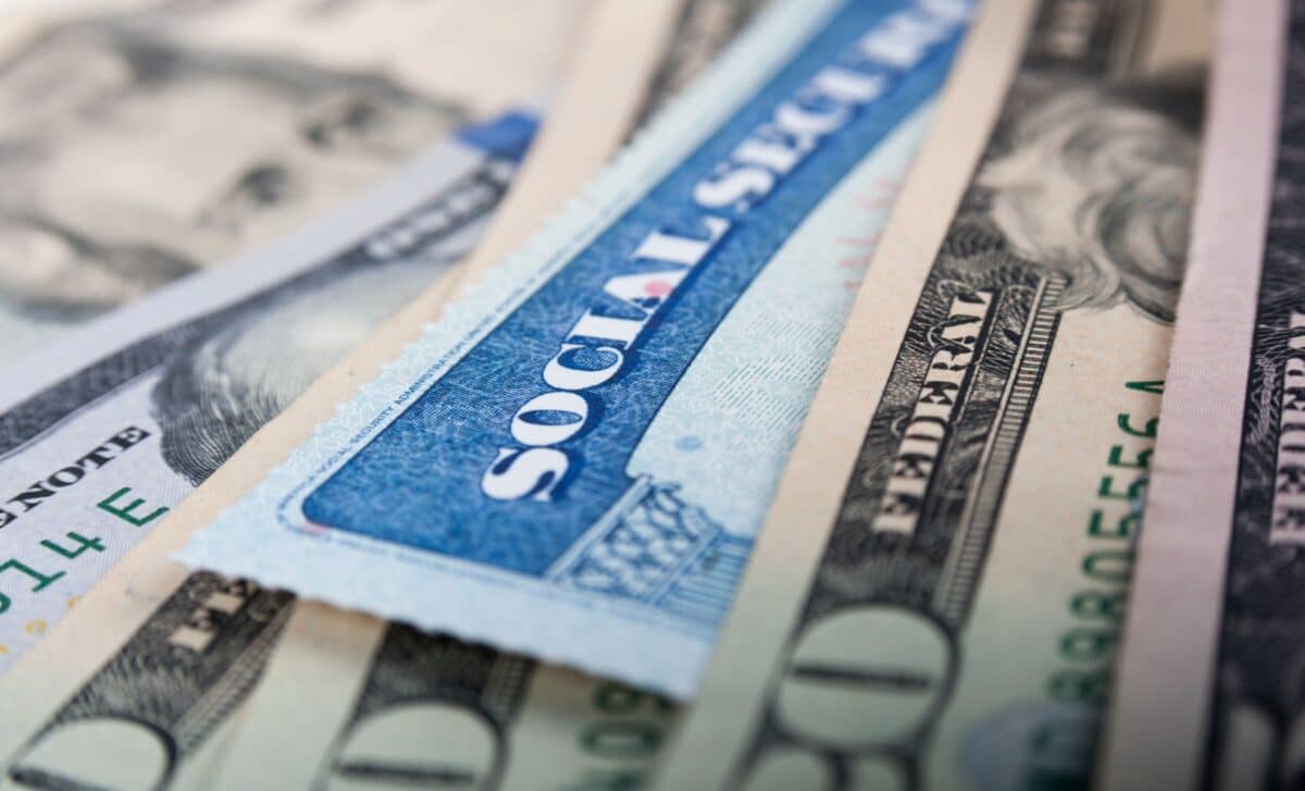 Social Security Crisis Deepens Experts Push Bold $50,000 Benefits Limit