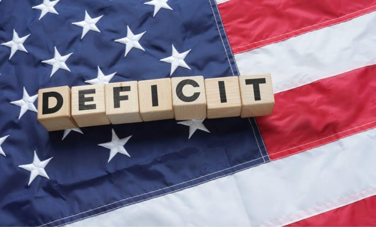 Record Fall in the US Deficit: Turning Point or Temporary Effect?