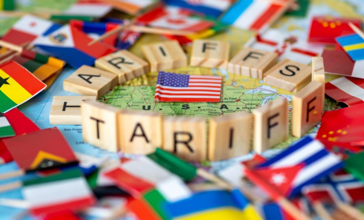 Court Revives Trump’s 10% Tariff Plan While Legal Fight Intensifies