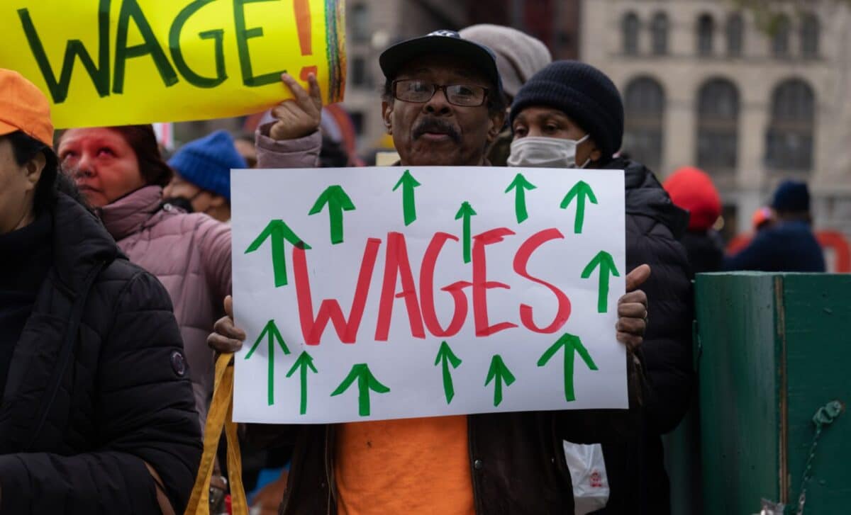 Why a $25 Wage Is Suddenly Back at the Center of the Political Debate