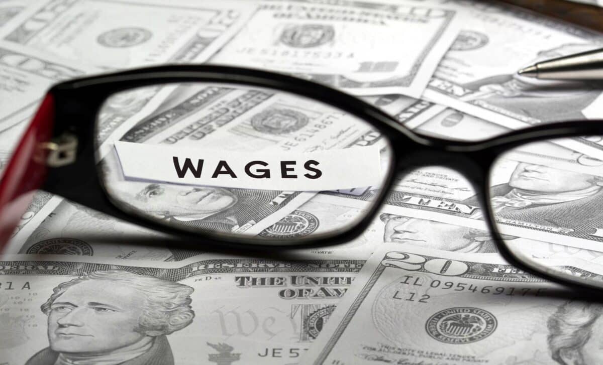 Thousands of Workers to See Paychecks Jump Under New Wage Law