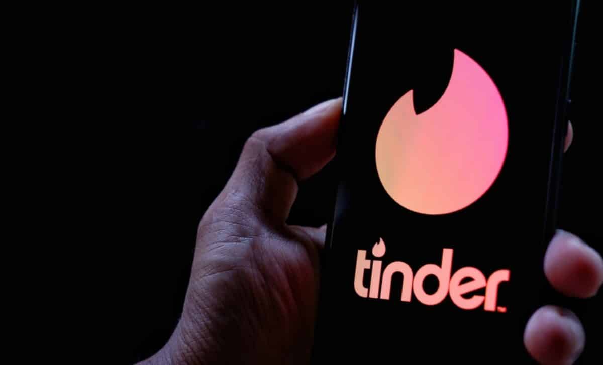 Tinder Users Could Get Paid — Check Whether You Qualify