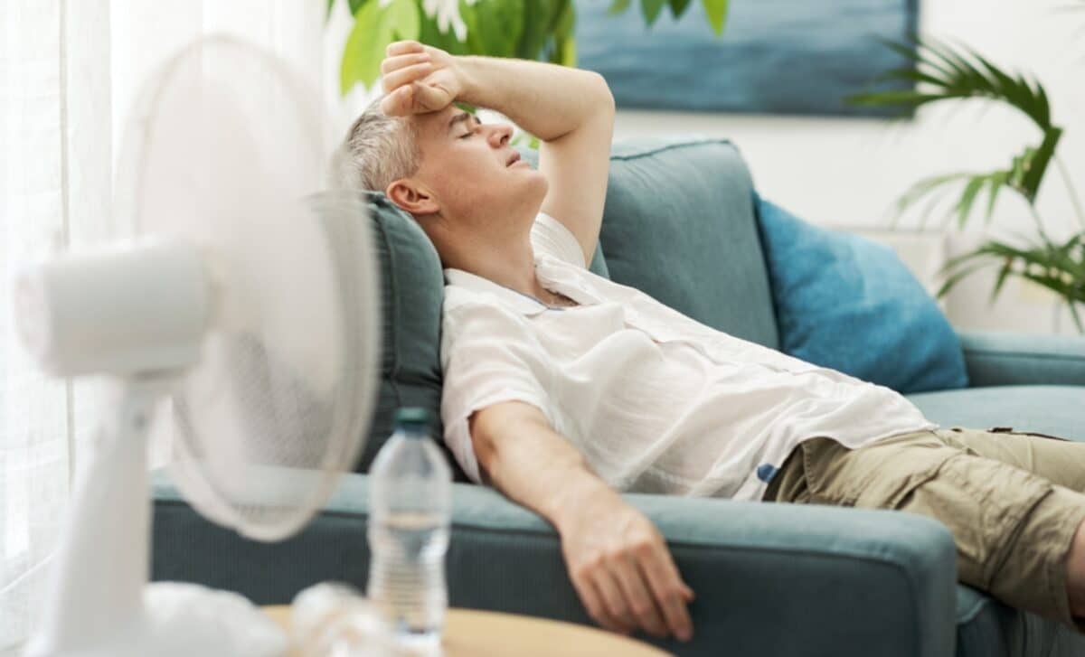Free Water and Air Conditioning Relief Offered as US Heatwave Intensifies